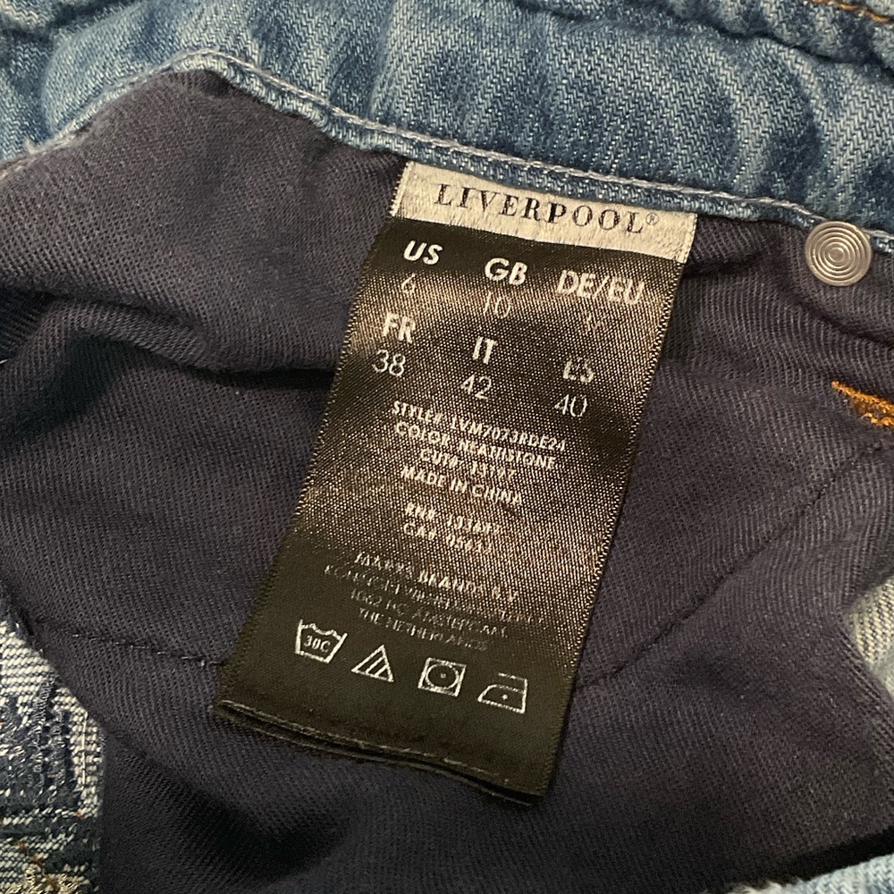 LVPL Embroidered Crop Wide Leg Denim Heathstone Jeans - Picture 8 of 8